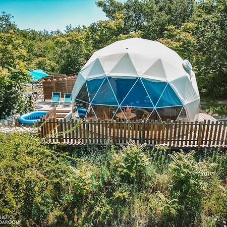 Hotel Les Domes Des Gorges Ruoms Exterior foto