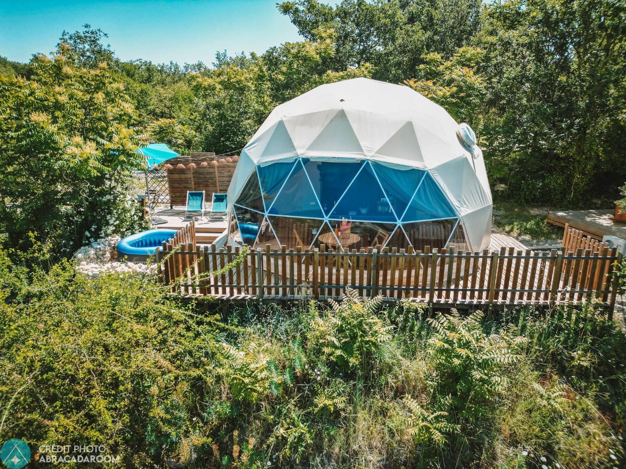 Hotel Les Domes Des Gorges Ruoms Exterior foto