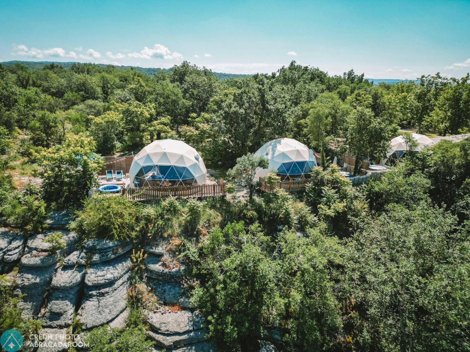 Hotel Les Domes Des Gorges Ruoms Exterior foto